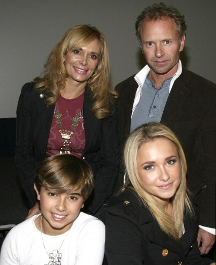 Picture: Skip Panettiere with his family member Source: Daily Mail