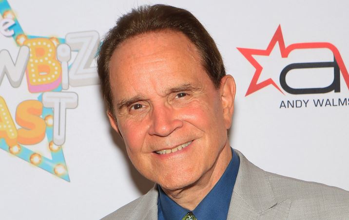 The 84-year old son of father Lawrence Peniston Little and mother Elizabeth Maud Little Rich Little in 2022 photo. Rich Little earned a  million dollar salary - leaving the net worth at  million in 2022